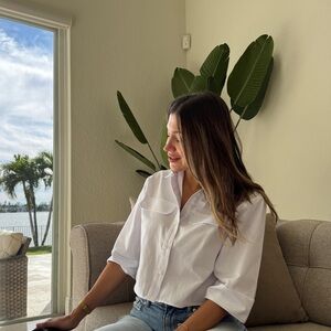 ZARA White Button-Up Shirt • Size S • Classic Fit